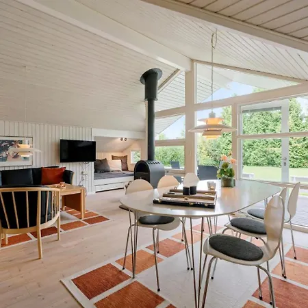 Summer House Close To Nature And בית נופש *